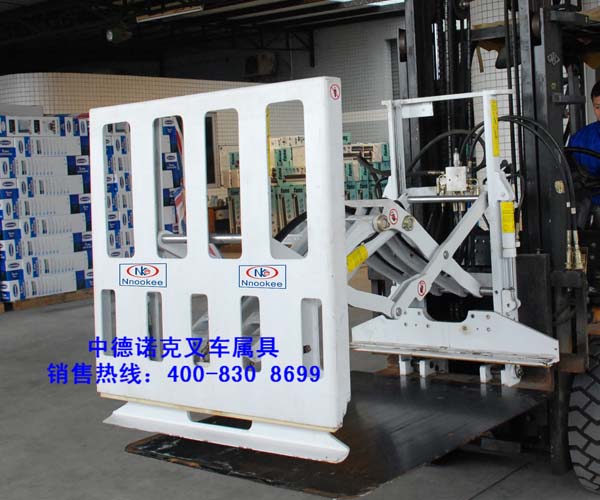 供應(yīng)推拉器、夾具、叉車屬具、抱夾、抱車、夾包機(jī)